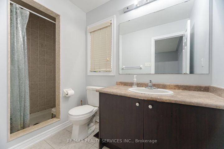 Photo 23 at 90 Crumlin Crescent, Credit Valley, Brampton
