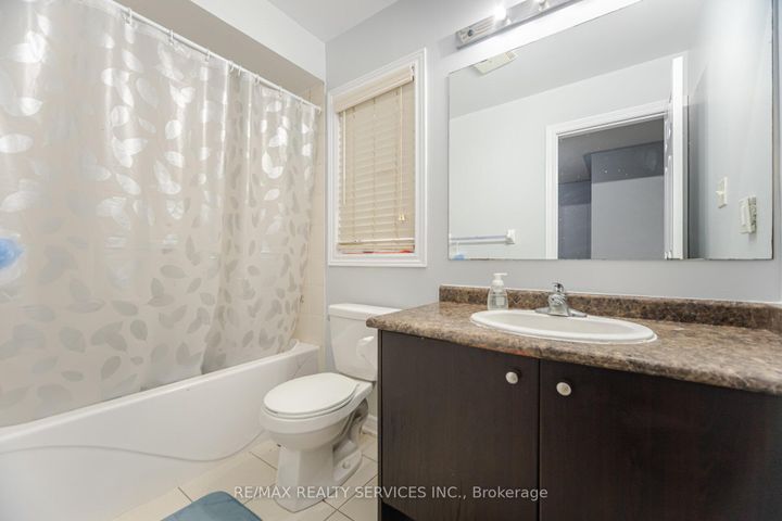 Photo 28 at 90 Crumlin Crescent, Credit Valley, Brampton