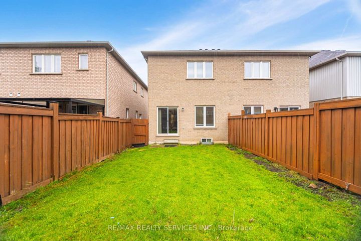 Photo 39 at 90 Crumlin Crescent, Credit Valley, Brampton