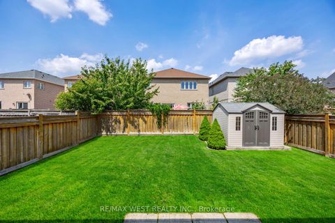 Photo 46 at 16 Heathcliffe Drive, Vellore Village, Vaughan