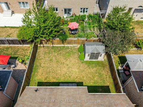 Photo 49 at 16 Heathcliffe Drive, Vellore Village, Vaughan