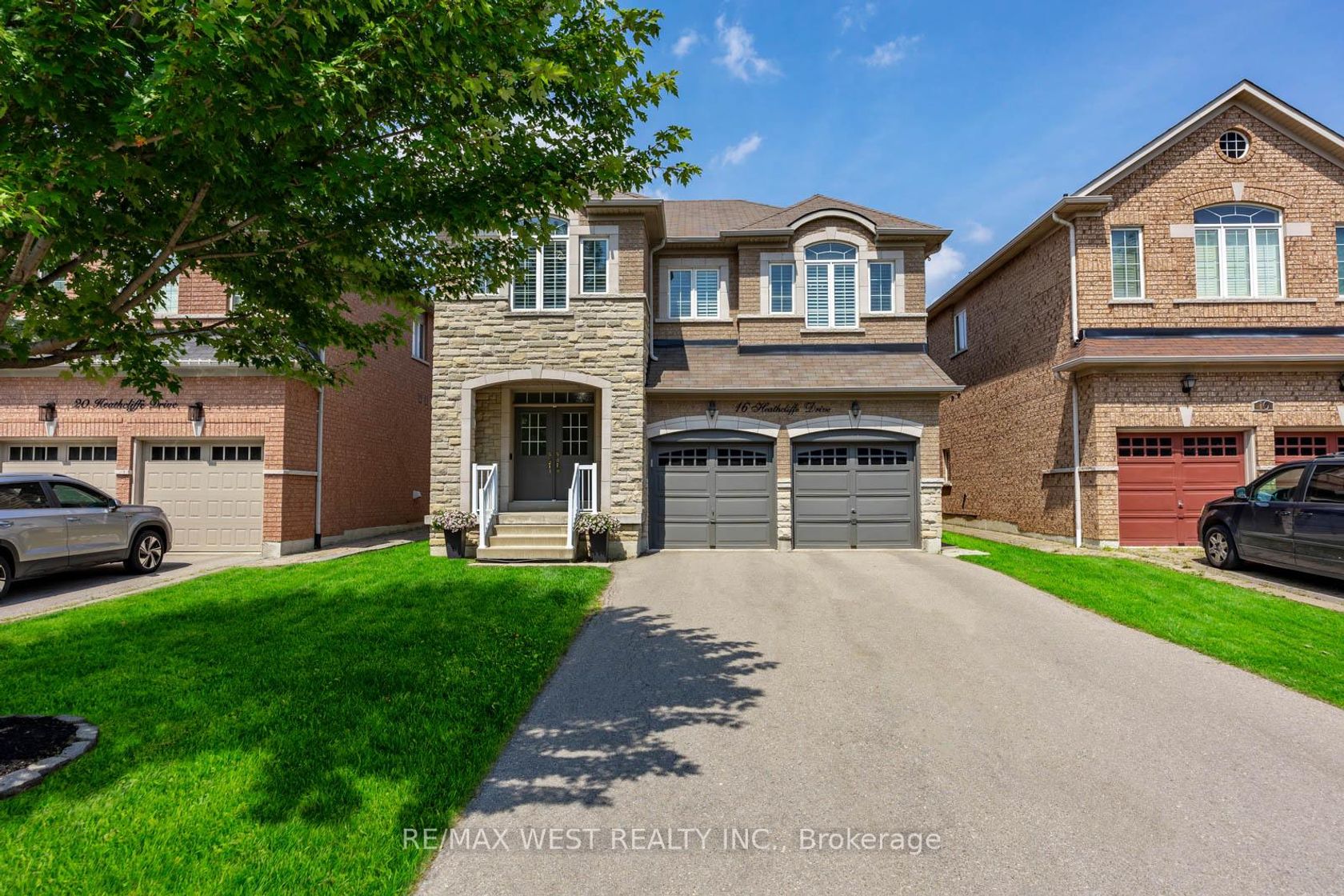 16 Heathcliffe Drive, Vellore Village, Vaughan 