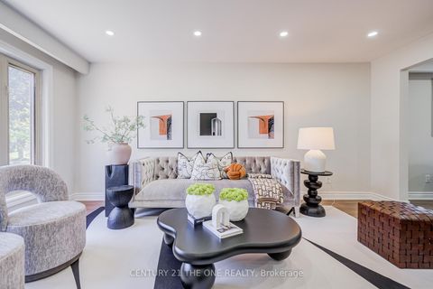 Photo 3 at 54 Marblemount Crescent, Sullivan, Toronto