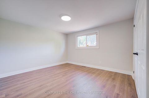 Photo 27 at 54 Marblemount Crescent, Sullivan, Toronto