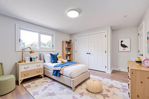 Photo 30 at 54 Marblemount Crescent, Sullivan, Toronto