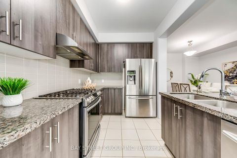 Photo 13 at 371 Athabasca Common, JM Joshua Meadows, Oakville
