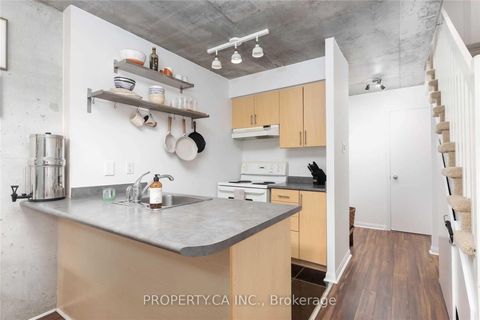 Photo 1 at 302 - 954 King Street W, Niagara, Toronto Photo 1 at 302 - 954 King Street W, Niagara, Toronto