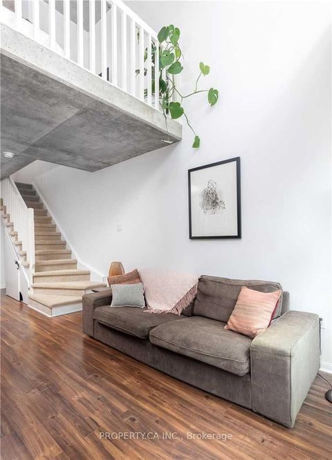 Photo 5 at 302 - 954 King Street W, Niagara, Toronto Photo 5 at 302 - 954 King Street W, Niagara, Toronto