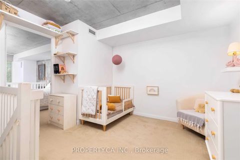 Photo 7 at 302 - 954 King Street W, Niagara, Toronto