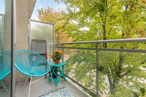 Photo 12 at 302 - 954 King Street W, Niagara, Toronto