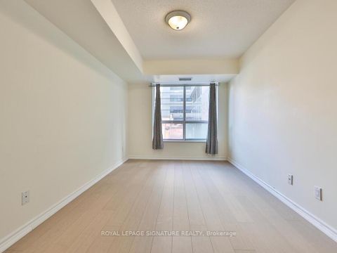 Photo 12 at 318 - 168 Simcoe Street, Waterfront Communities C1, Toronto