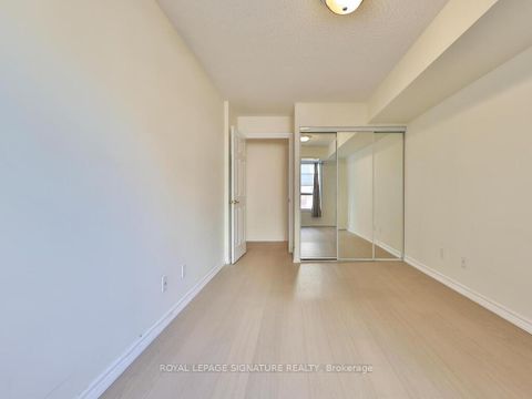 Photo 14 at 318 - 168 Simcoe Street, Waterfront Communities C1, Toronto