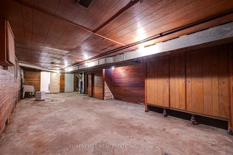 Photo 9 at 33 Hounslow Heath Road, Pellam Park, Toronto