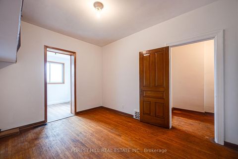 Photo 16 at 33 Hounslow Heath Road, Pellam Park, Toronto