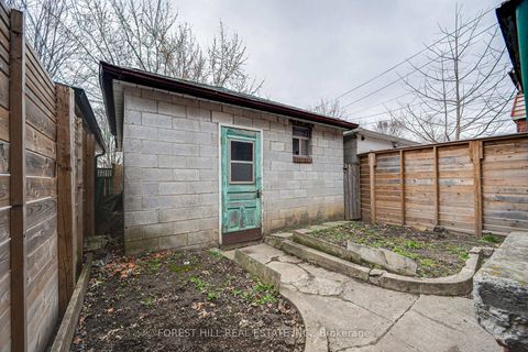 Photo 21 at 33 Hounslow Heath Road, Pellam Park, Toronto