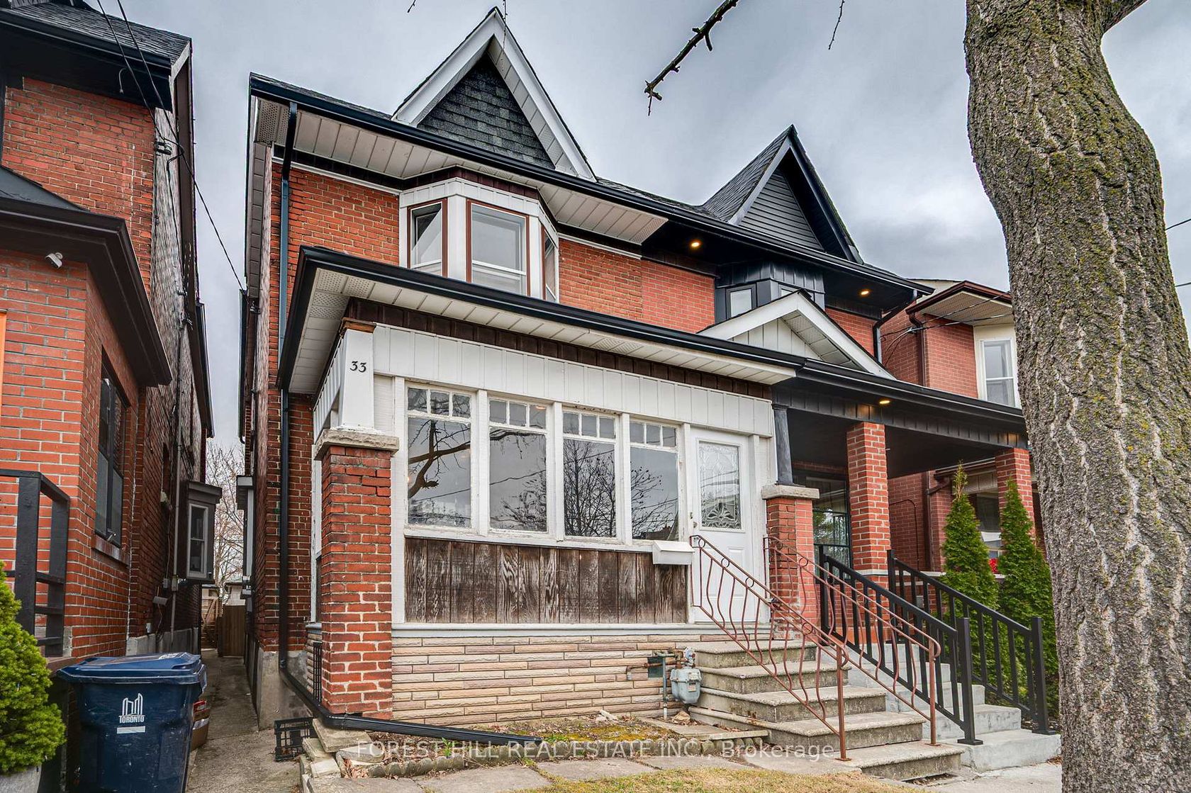 33 Hounslow Heath Road, Pellam Park, Toronto 