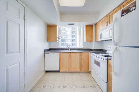 Photo 8 at 1107 - 30 Harrison Garden Boulevard, Willowdale East, Toronto