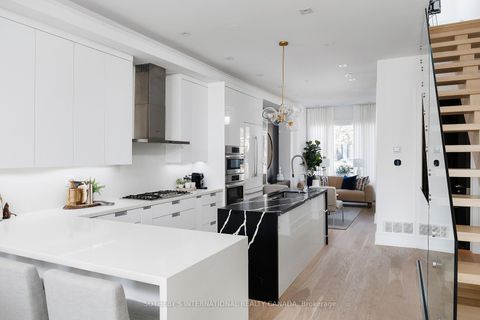 Photo 8 at 121 Markham Street, Bellwoods, Toronto