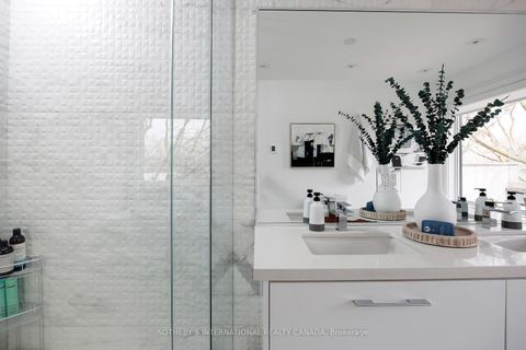 Photo 27 at 121 Markham Street, Bellwoods, Toronto
