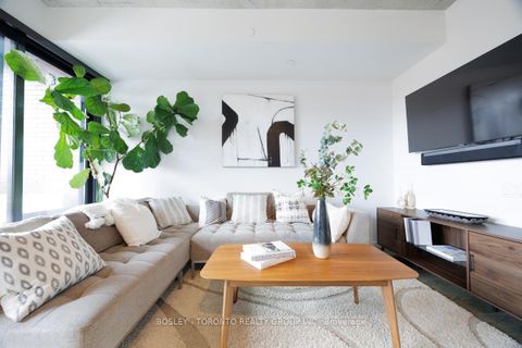 Photo 3 at 308 - 383 Sorauren Avenue, Roncesvalles, Toronto Photo 3 at 308 - 383 Sorauren Avenue, Roncesvalles, Toronto