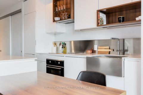 Photo 11 at 308 - 383 Sorauren Avenue, Roncesvalles, Toronto Photo 11 at 308 - 383 Sorauren Avenue, Roncesvalles, Toronto