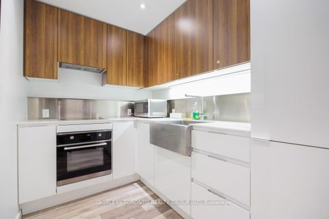 Photo 40 at 308 - 383 Sorauren Avenue, Roncesvalles, Toronto