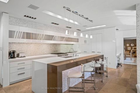 Photo 9 at 25 Misty Crescent, Don Mills, Toronto