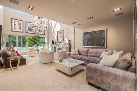Photo 12 at 25 Misty Crescent, Don Mills, Toronto