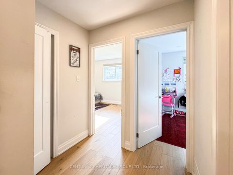 Photo 7 at 44 Devins Drive, Aurora Heights, Aurora