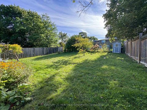 Photo 21 at 44 Devins Drive, Aurora Heights, Aurora