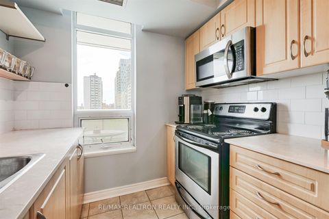 Photo 12 at 803 - 212 Eglinton Avenue E, Mount Pleasant West, Toronto