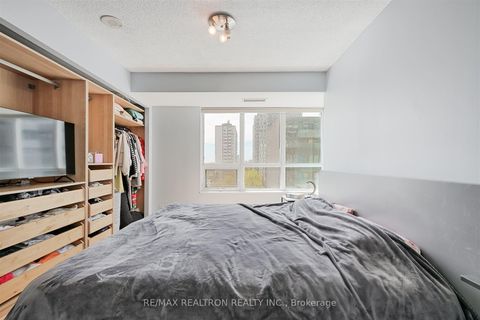 Photo 14 at 803 - 212 Eglinton Avenue E, Mount Pleasant West, Toronto