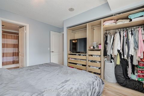 Photo 18 at 803 - 212 Eglinton Avenue E, Mount Pleasant West, Toronto