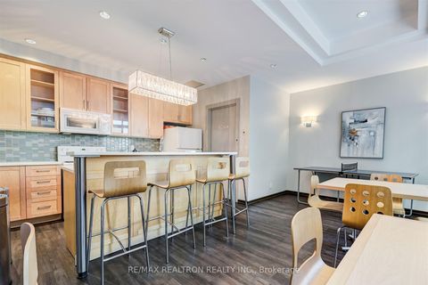 Photo 31 at 803 - 212 Eglinton Avenue E, Mount Pleasant West, Toronto