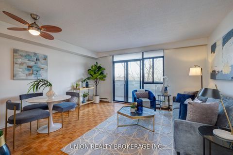 Photo 2 at 5-511 - 50 Old Kingston Road, West Hill, Toronto