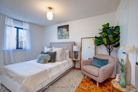 Photo 10 at 5-511 - 50 Old Kingston Road, West Hill, Toronto