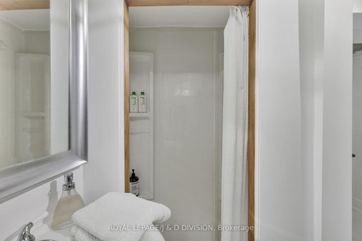 Photo 35 at 27 Paramount Court, Amesbury, Toronto