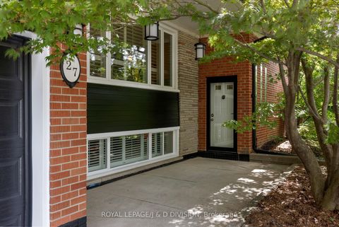 Photo 1 at 27 Paramount Court, Amesbury, Toronto
