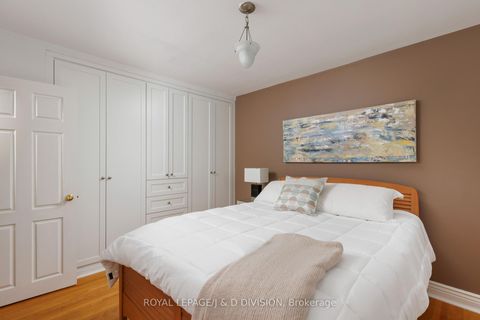 Photo 23 at 27 Paramount Court, Amesbury, Toronto