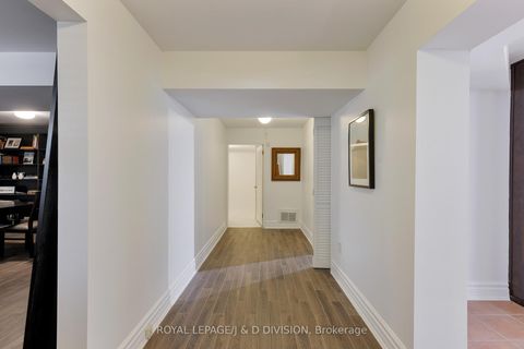 Photo 24 at 27 Paramount Court, Amesbury, Toronto