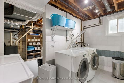 Photo 33 at 27 Paramount Court, Amesbury, Toronto