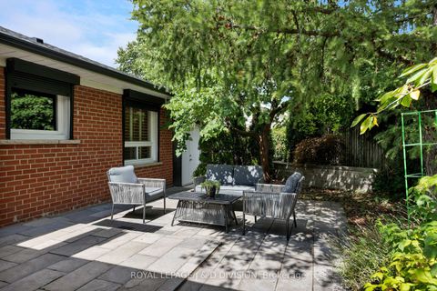 Photo 44 at 27 Paramount Court, Amesbury, Toronto