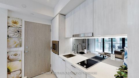 Photo 15 at 1016 - 215 Queen Street W, Waterfront Communities C1, Toronto