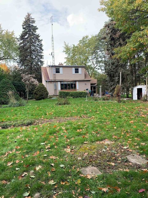 Photo 4 at 21 Faircroft Boulevard, Cliffcrest, Toronto