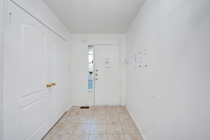 Photo 9 at 73 Mare Crescent, Clairville, Toronto