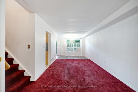Photo 2 at 73 Mare Crescent, Clairville, Toronto