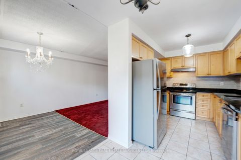 Photo 3 at 73 Mare Crescent, Clairville, Toronto
