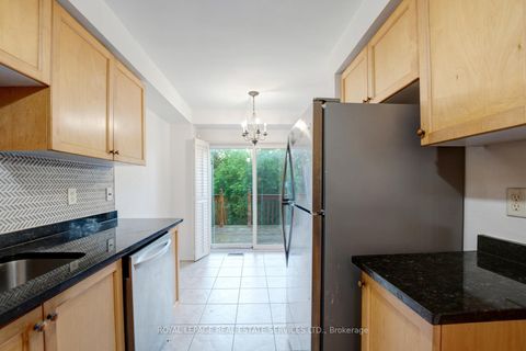 Photo 7 at 73 Mare Crescent, Clairville, Toronto