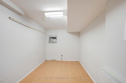 Photo 31 at 73 Mare Crescent, Clairville, Toronto