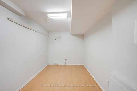 Photo 33 at 73 Mare Crescent, Clairville, Toronto